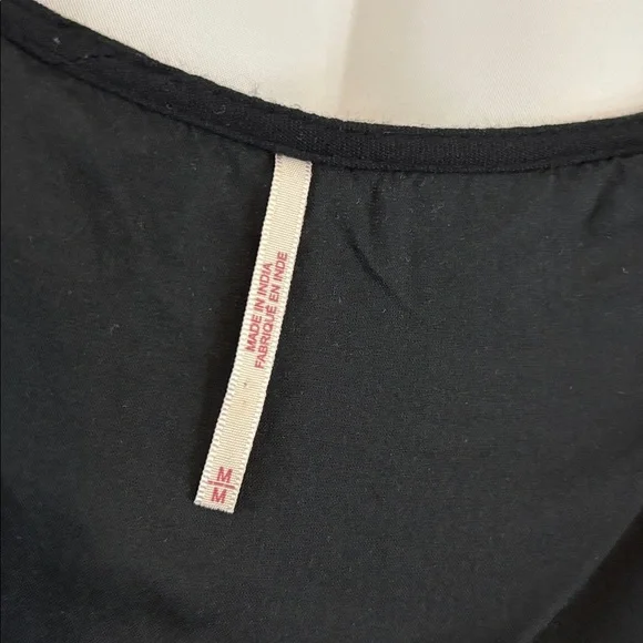 EUC Free People Day Glow szM embroidered midi dress in black… - Picture 7 of 8